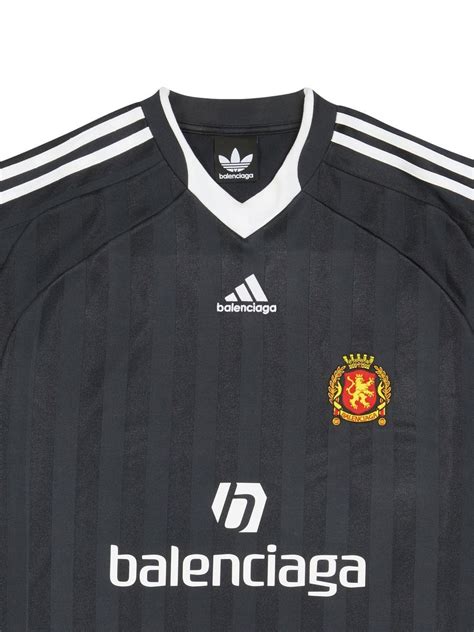 adidas football shirt logo.